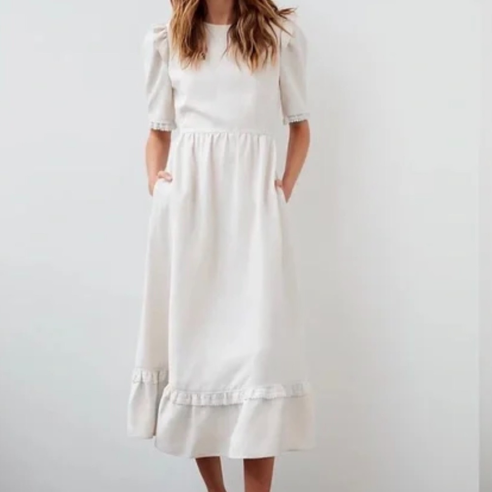 In search of this Wilfred le fou dress